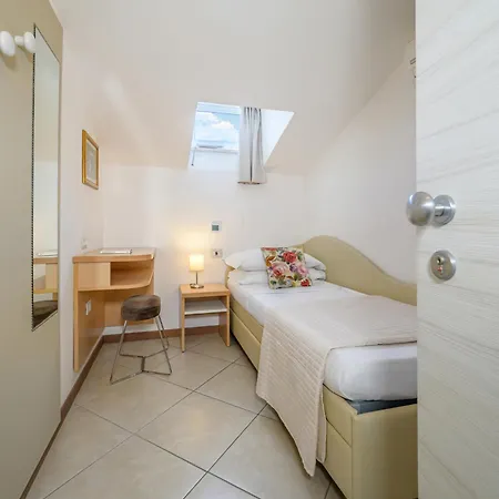 Hotell Acquamarina 3*