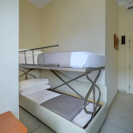 Hotell Acquamarina 3*