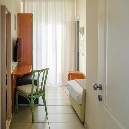 Hotell Acquamarina 3*